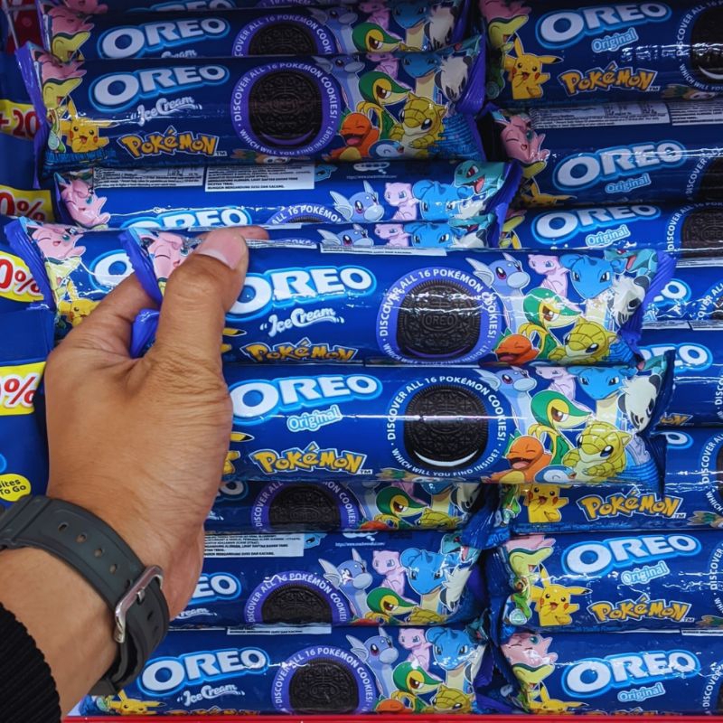 

Oreo pokemon 119Gr rasa ice cream B.berry & original vanilla