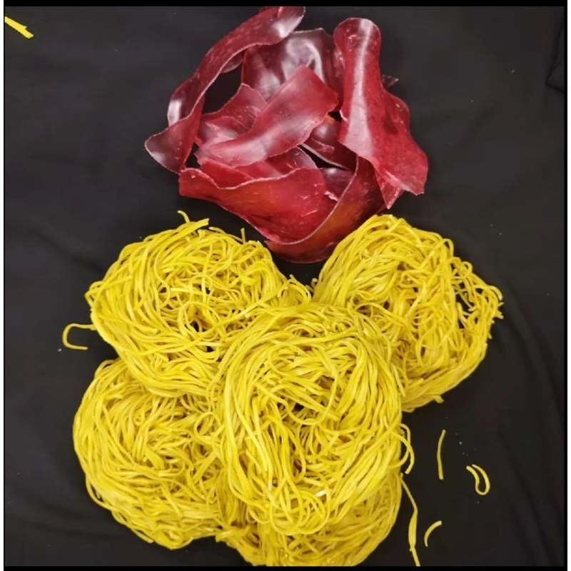 

mie kuning 1 kg +100 gr krupuk merah