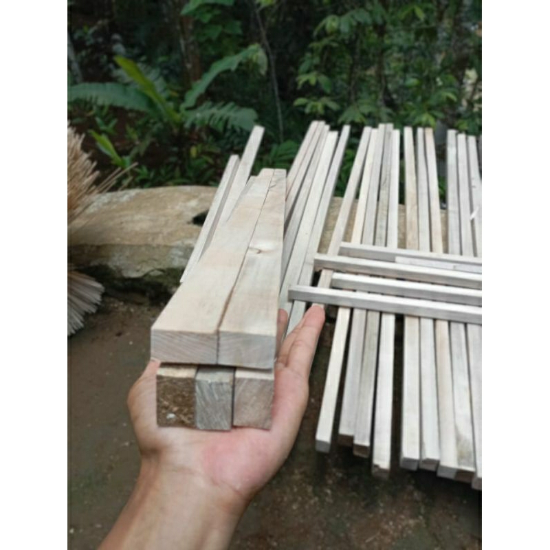 Kayu reng 2x3 serut halus/Kayu reng list 2x3