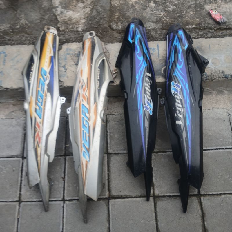 Cover body belakang plus pet stop Yamaha Vega R new original copotan