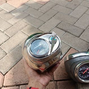 HEAD LAMPU TWIN/BATOK LAMPU HONDA TWIN PRESS +KARET PREDAM GETAR PNP CB GL100