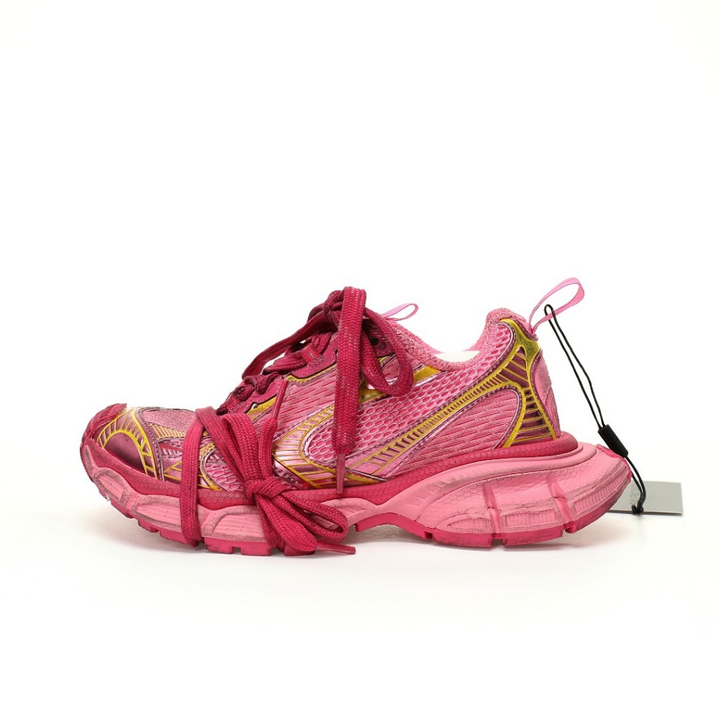 BALENCIAGA 3XL Sneakers 3+