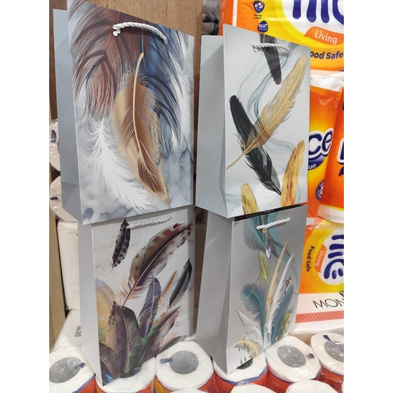 

paper bag mini motip import kwalitas bagus isi 12 pcs terlaris dan termurah