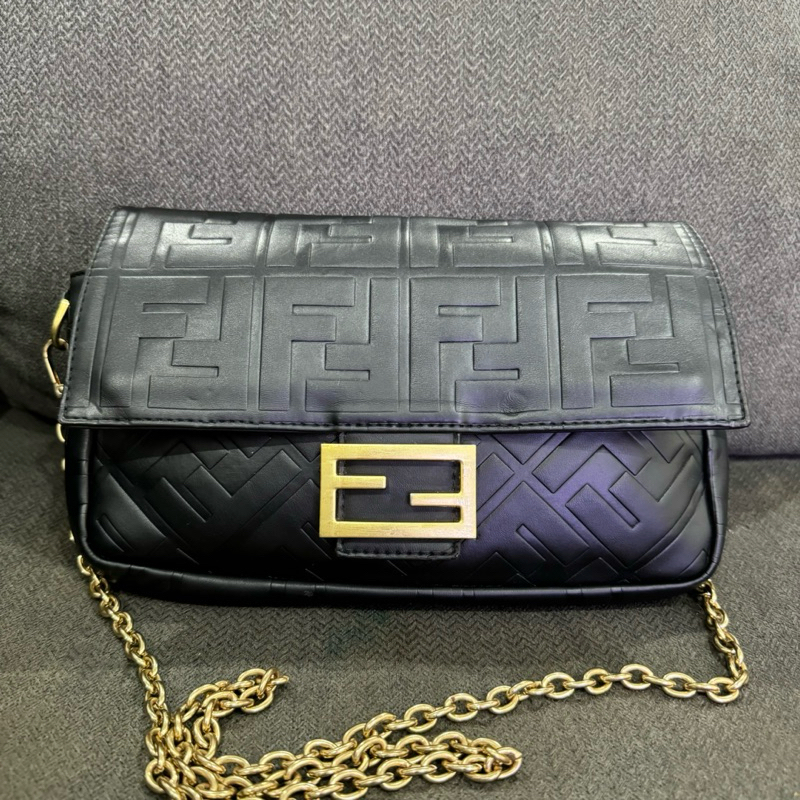 preloved Fendi baguette vgc
