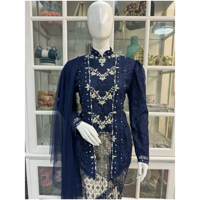 HANYA SEWA - KEBAYA FULL SET (KEBAYA ROK SONGKET DAN HIJAB)