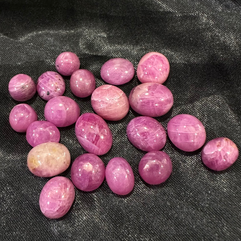 Batu Permata Ruby