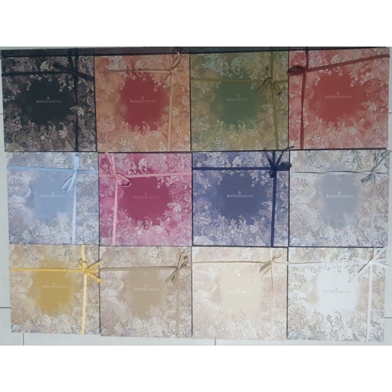 buttonscarves holiday - clay