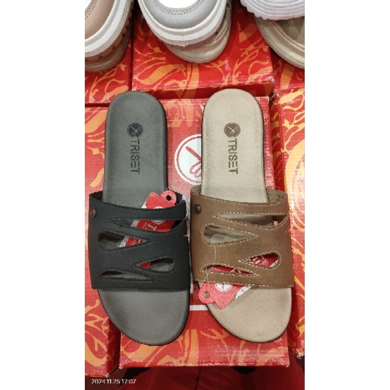 Sandal teplek wanita brand Triset