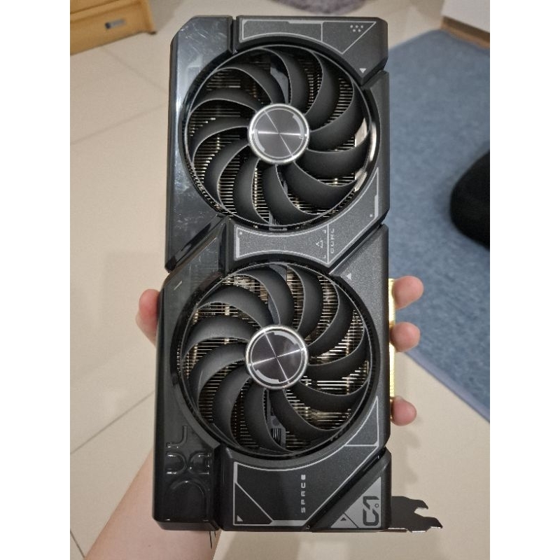 Asus RTX 4070 Super