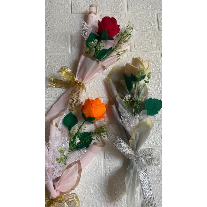 Buket Bunga Mawar Kain Flanel (1 Tangkai)