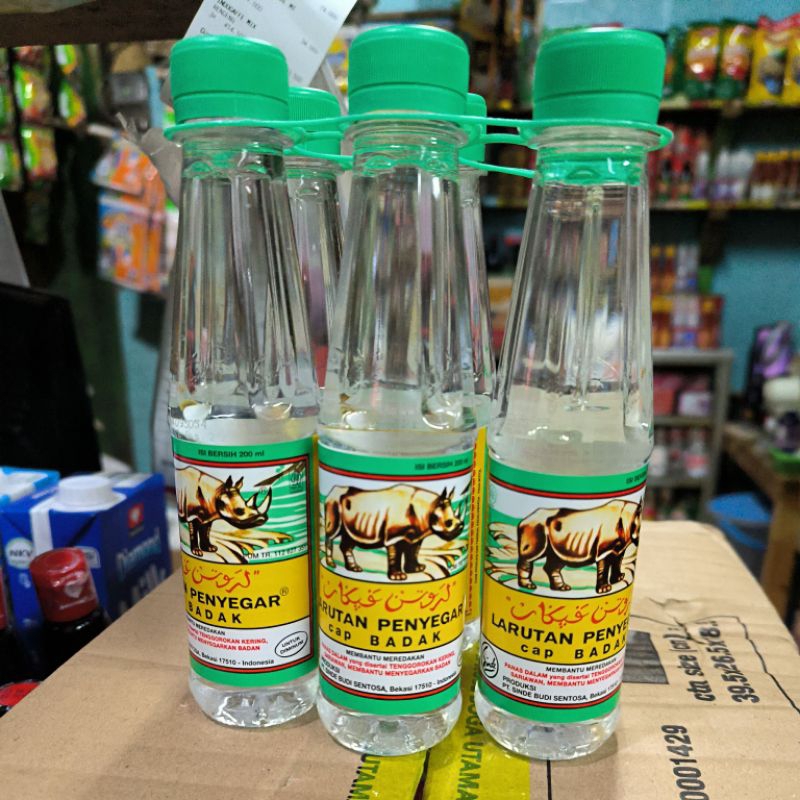 

Larutan Penyegar Cap Badak Botol 200 ML