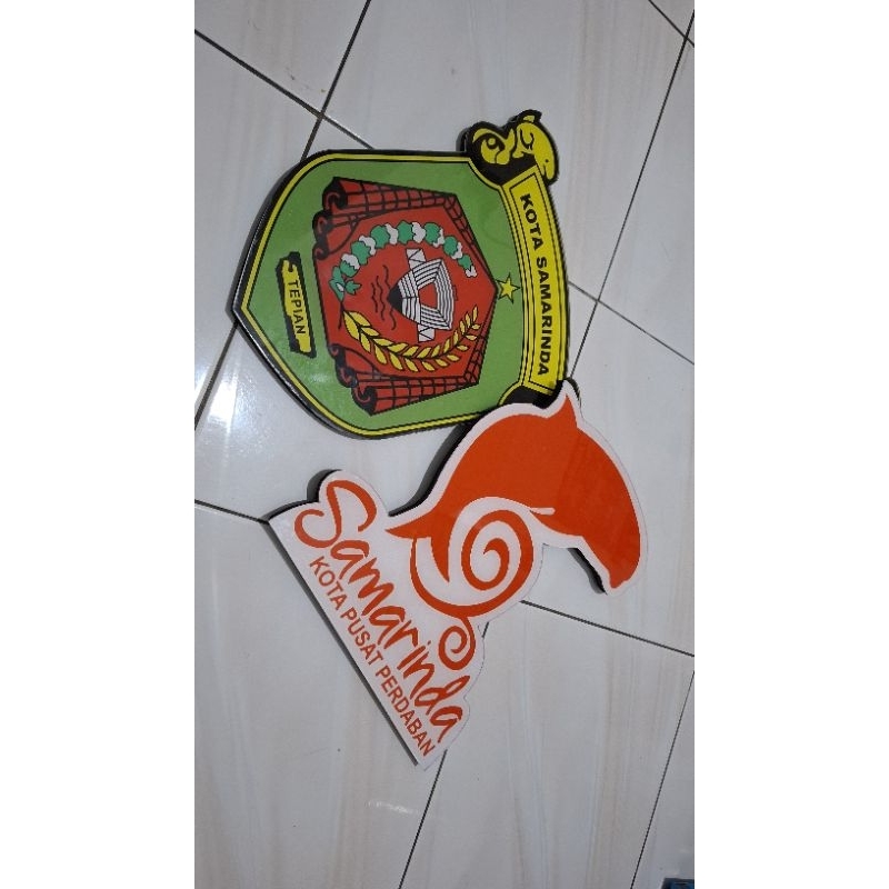 logo akrilik lapis Spon 1CM