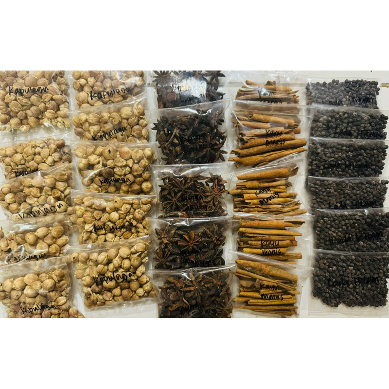 

REMPAH REMPAH LADA HITAM BULAT | KAYU MANIS BULAT | BUNGA LAWANG | KAPOL BULAT | PALA BULAT