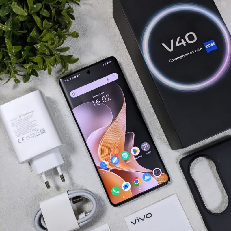 Vivo V40 5G 12Gb / 256Gb