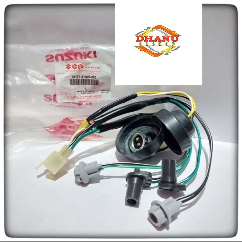 SOKET FITING LAMPU DEPAN SUZUKI SKYDRIVE ORI SGP