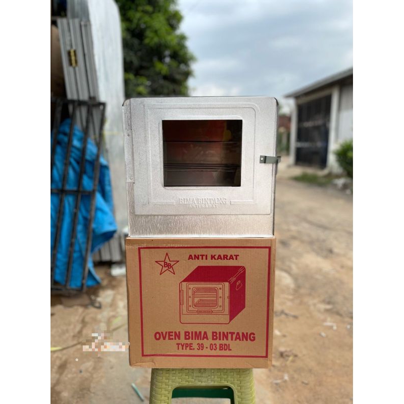 Bima Oven tangkring