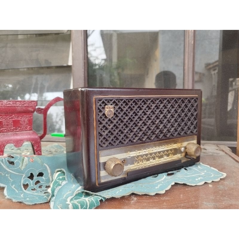 Radio tabung philips kondisi seperti foto display