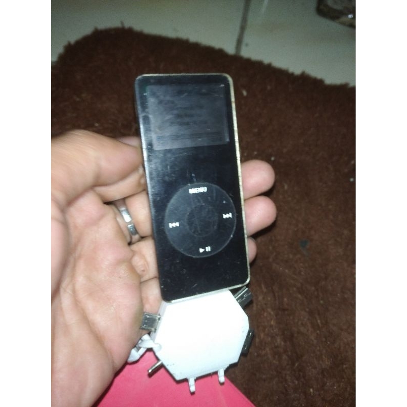 ipod nano gen1 2gb minus batrei