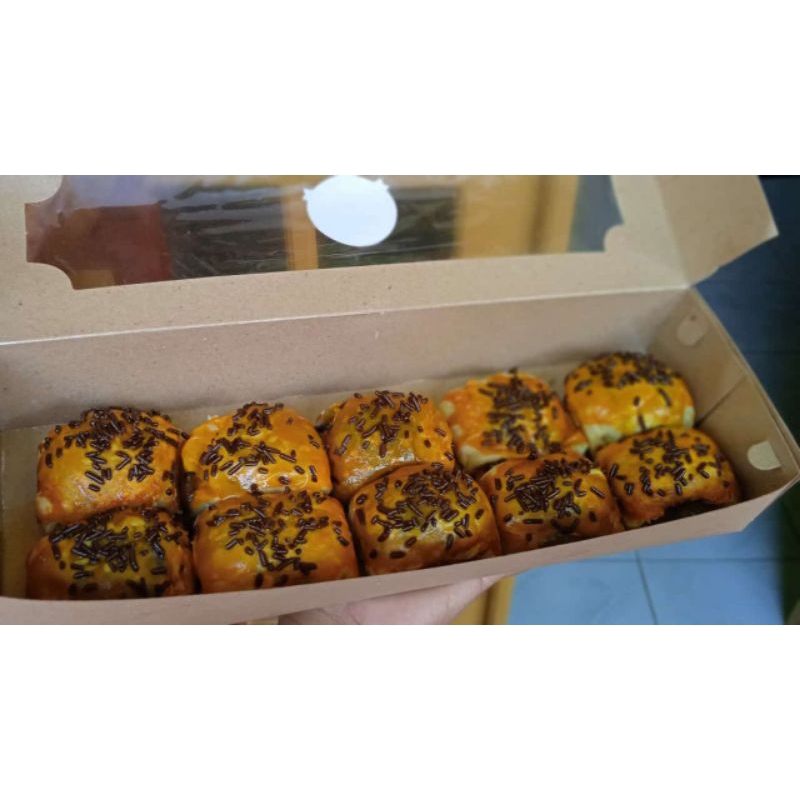 

bolen pisang coklat isi 10