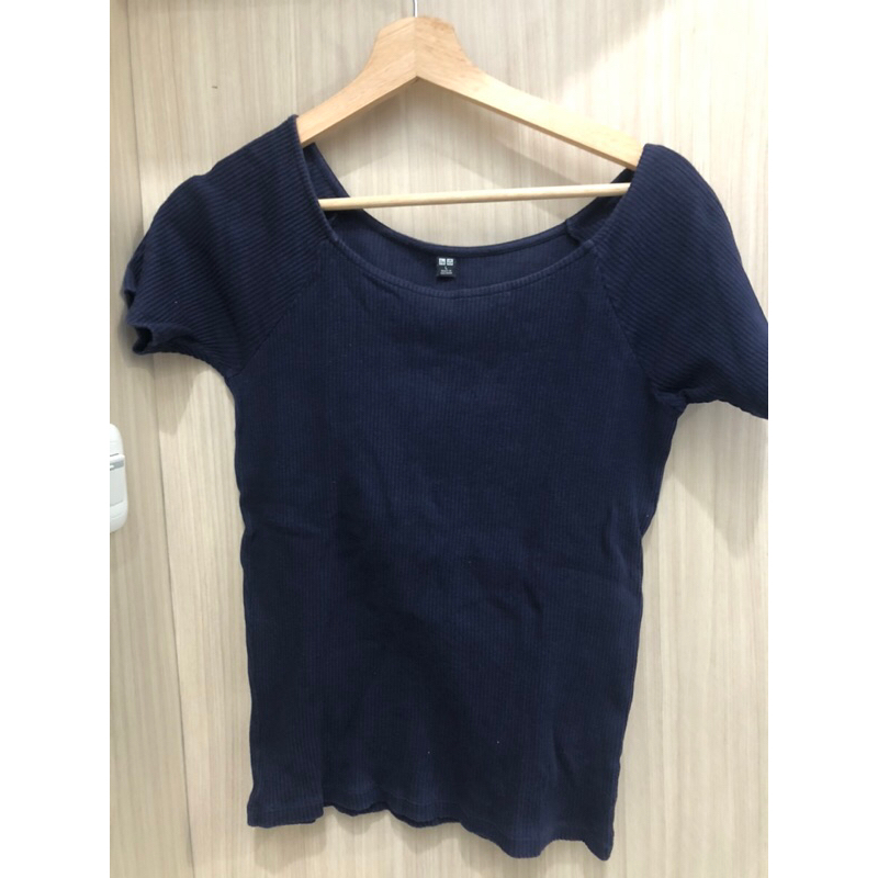 Kaos uniqlo blouse wanita uniqlo atasan wanita uniqlo like new