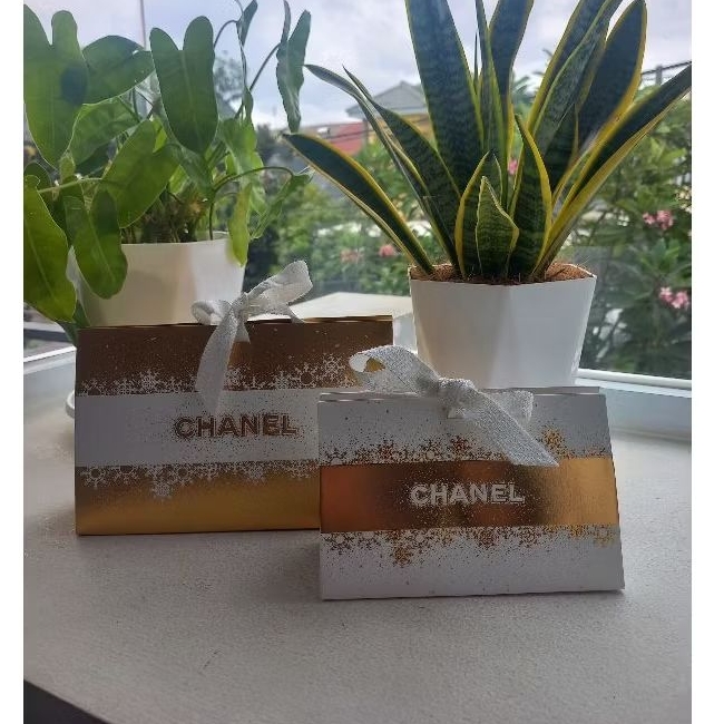 

1SET GIF BOX CHANEL ORIGINAL KOTAK KADO