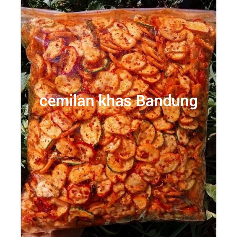 

seblak pedas/seblak kerupuk kemplang 1kg seblak viral bumbu daun jeruk cemilan hot mantap