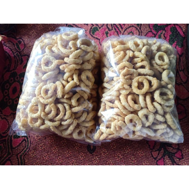 

Lanting / Klanting / Kelanting Singkong rasa bawang berat 500gram