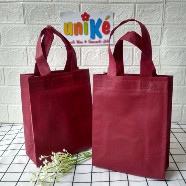 

Goodie Bag 20x9x25 HBPA Press Box Tas Spunbond Goody Bag Bingkisan Souvenir