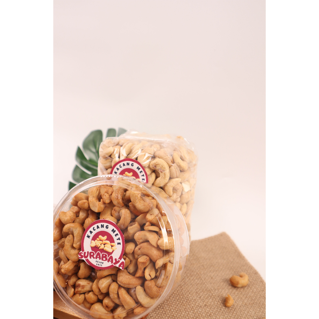 

KACANG METE MENTAH - BELAH2 1 KG