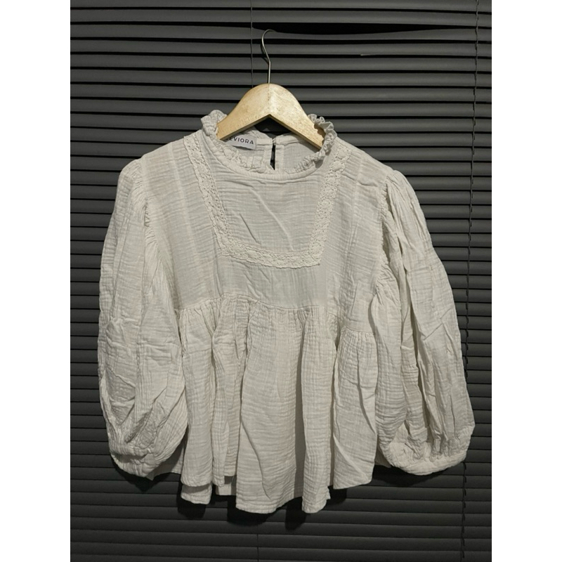 preloved leviora alika blouse