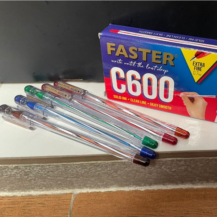 

{1 Lusin 12pcs} Faster Pulpen C600 Extra Fine 0.7mm HITAM / Pulpen Faster - per pack