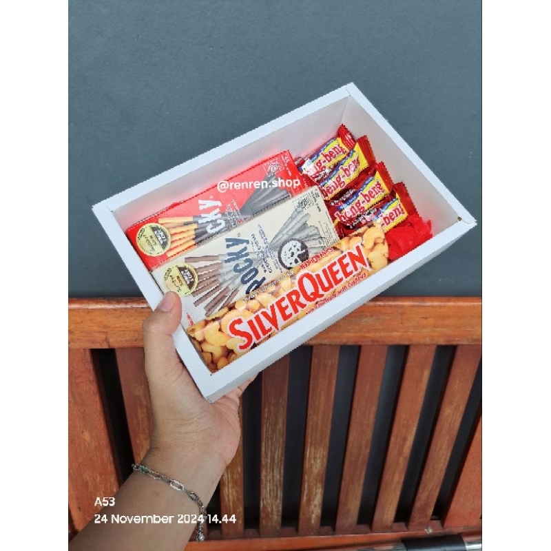 

Hampers cokelat kado cokelat hampers ulang tahun cewek