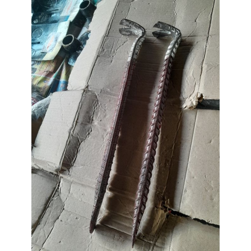 linggis jumbo pembuka paku sedang dan besar