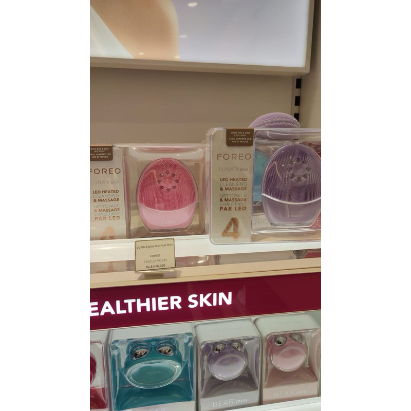 ORIGINAL SEPHORA FOREO LUNA 4 PLUS Skin Device Cleanse skin and target wrinkles. At the same time.