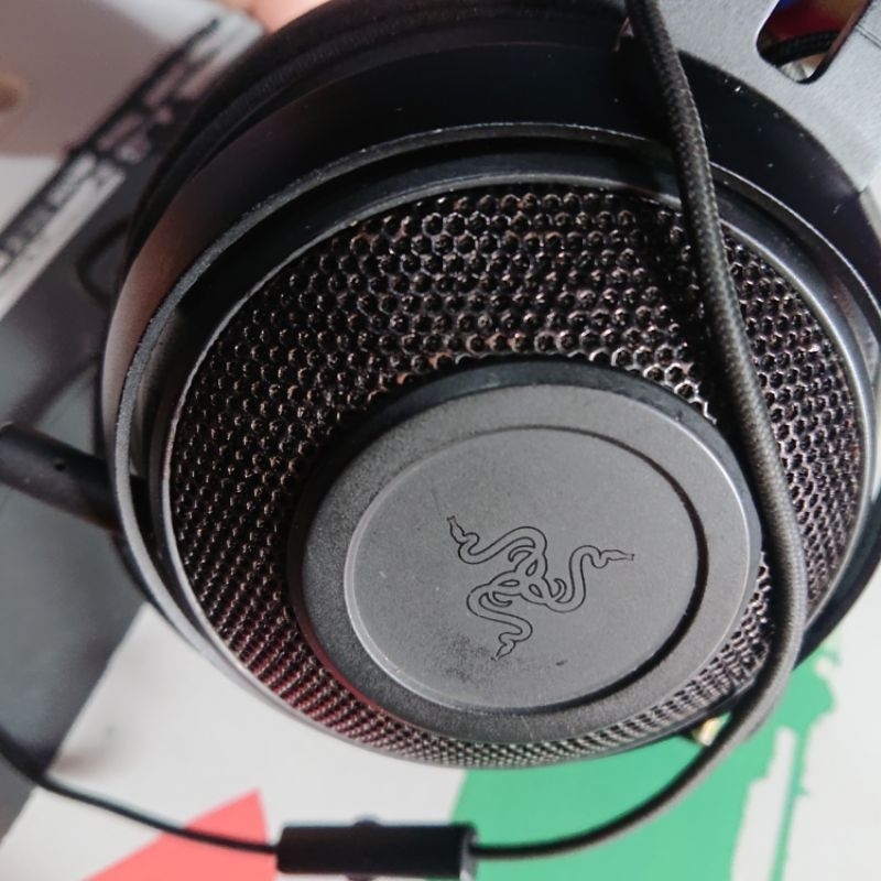 headset Razer kraken pro v2 second murah