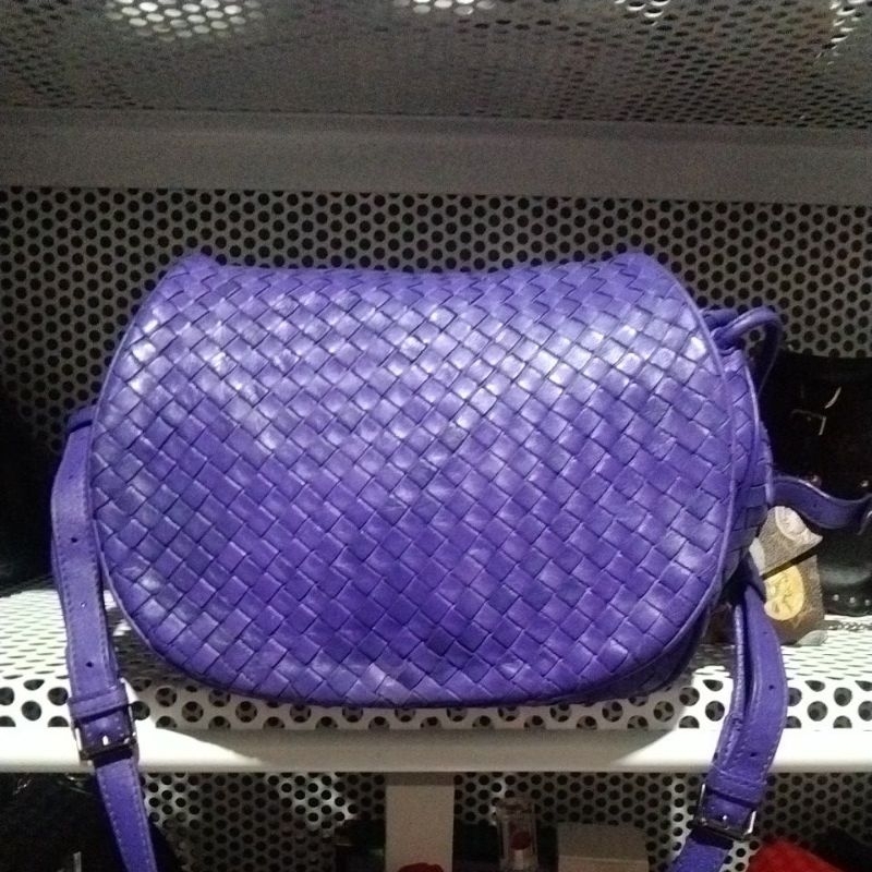 tas sling bottega
