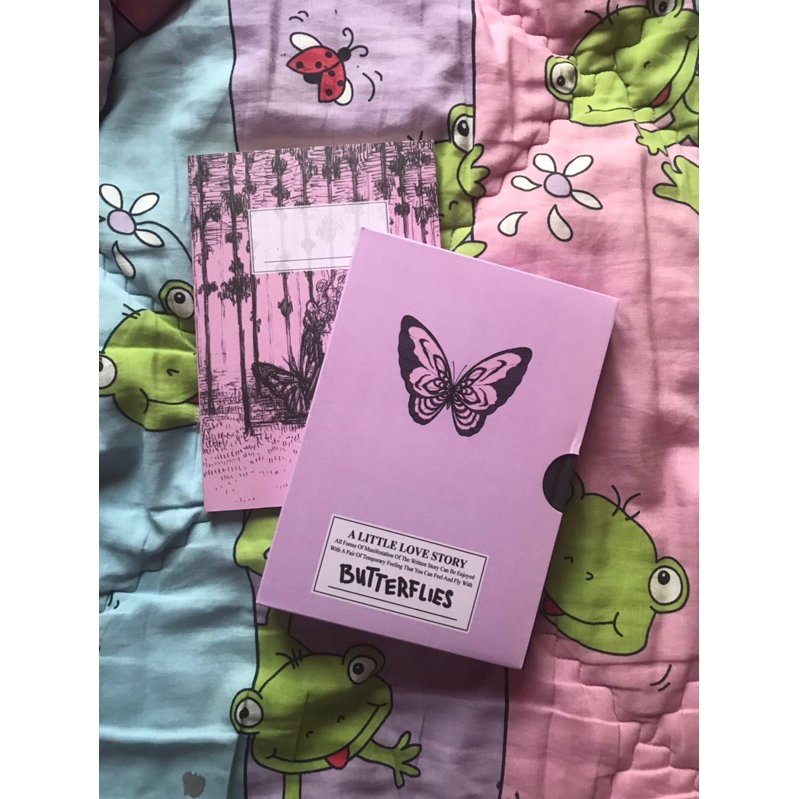 [PRELOVED] Novel Butterflies by Alesacakes