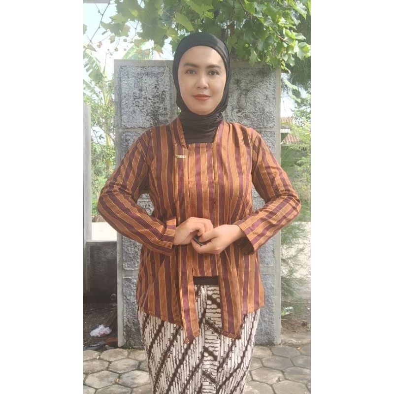 Kebaya lurik kutubaru jumbo#lurik jumbo#kebaya lurik