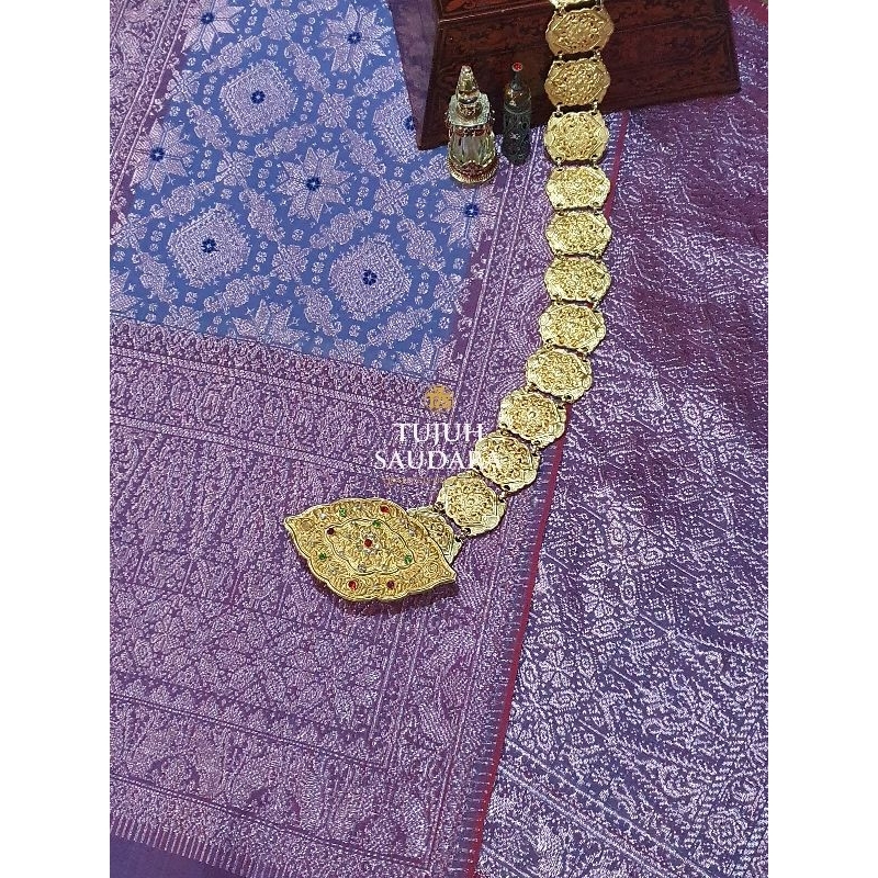 Songket Tujuh Saudara Palembang dengan jenis lepus