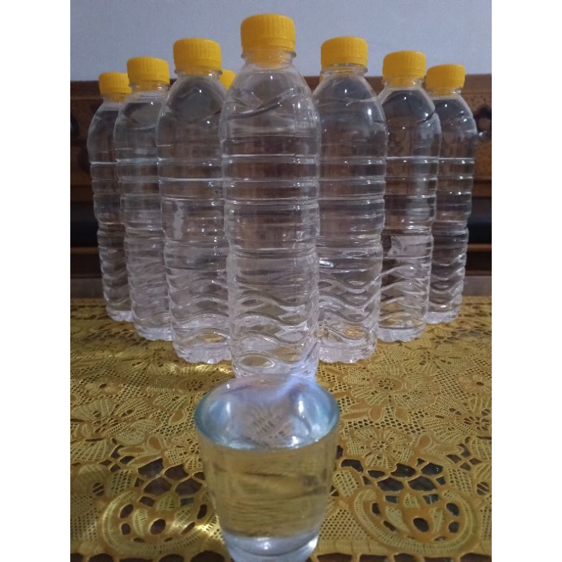 

Ark BALI dari kelapa minuman distilasi tradisional menjadi Warisan Budaya Takbenda (WBTb) Indonesia