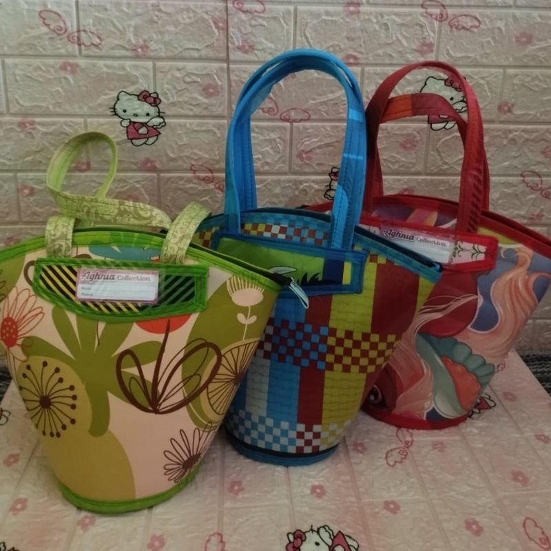 

[Paket 50Pcs] Tas Hajatan Motif Kerucut (Muat 5Kg) / Tas Buwuh Grosir / Tas Souvenir Murah