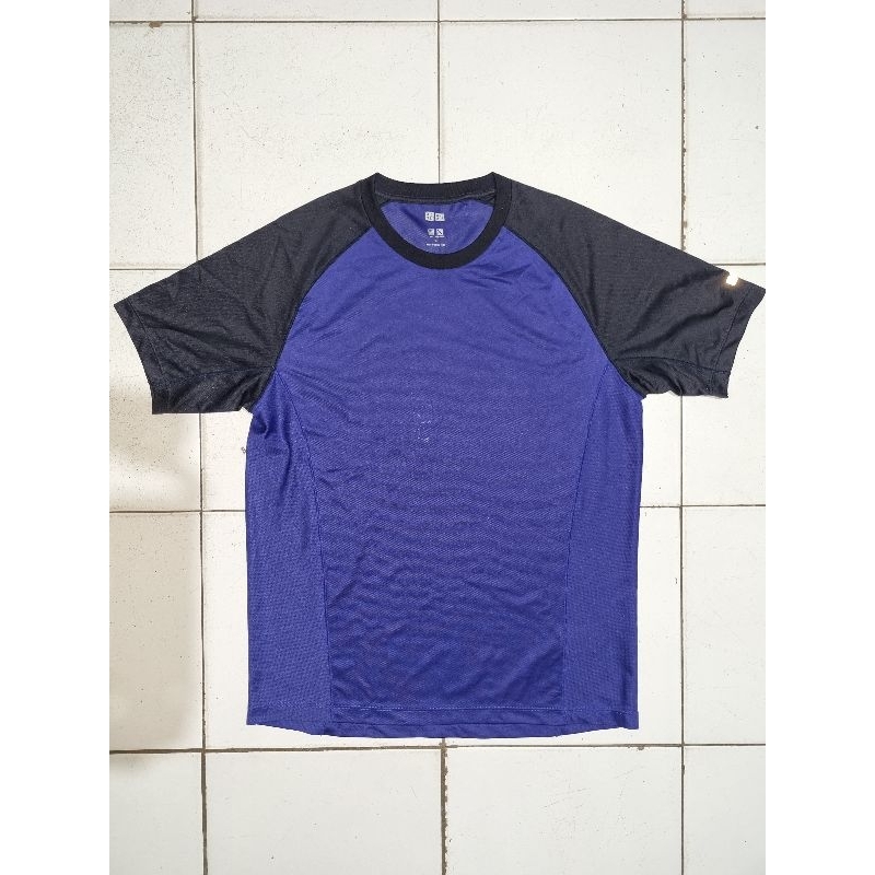 Kaos Uniqlo odor control dry ex