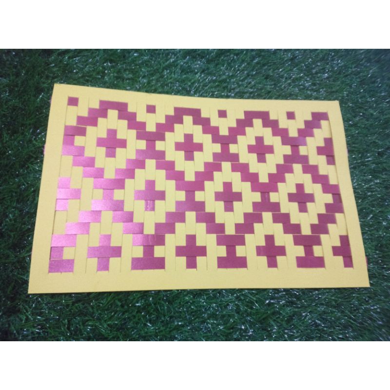 

Kerajinan Sekolah | Perakarya SD, SMP, SMA | Anyaman kertas