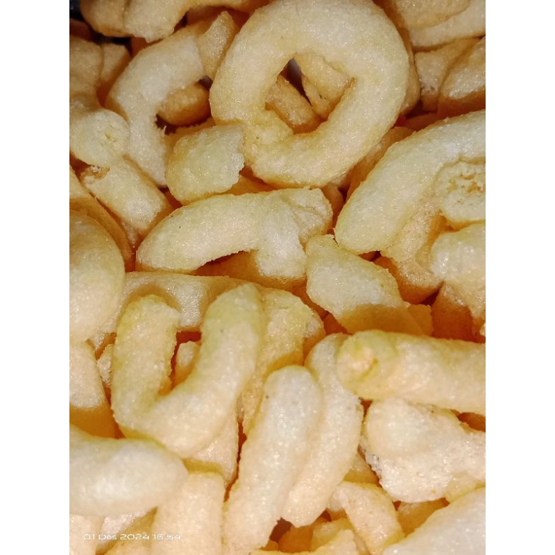 

Cemilan Lanting / kelanting singkong angka 8 renyah gurih enak sedap