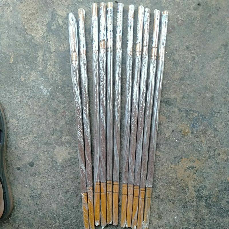 Tangkringan Amplas Cicin Kenari