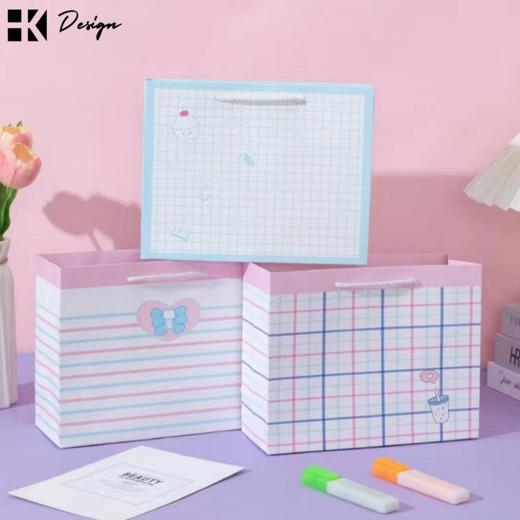 

[ 59994 ] Paperbag kertas tutup pita motif Ukuran 25.5*20*9.5 Tas Kado motif Paperbag Motif Goodie Bag