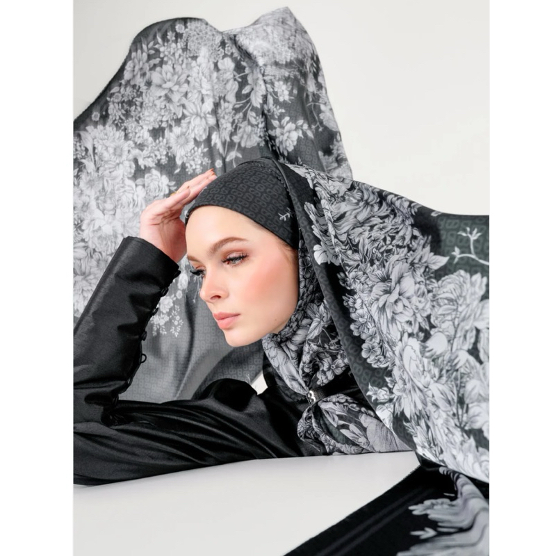 LIMITED Buttonscarves FLORESCENT Series Exclusive Malaysia NWT