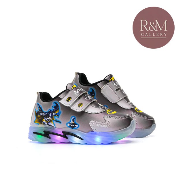 Sepatu Sneakers LED Anak Laki-laki Model Karakter Batman