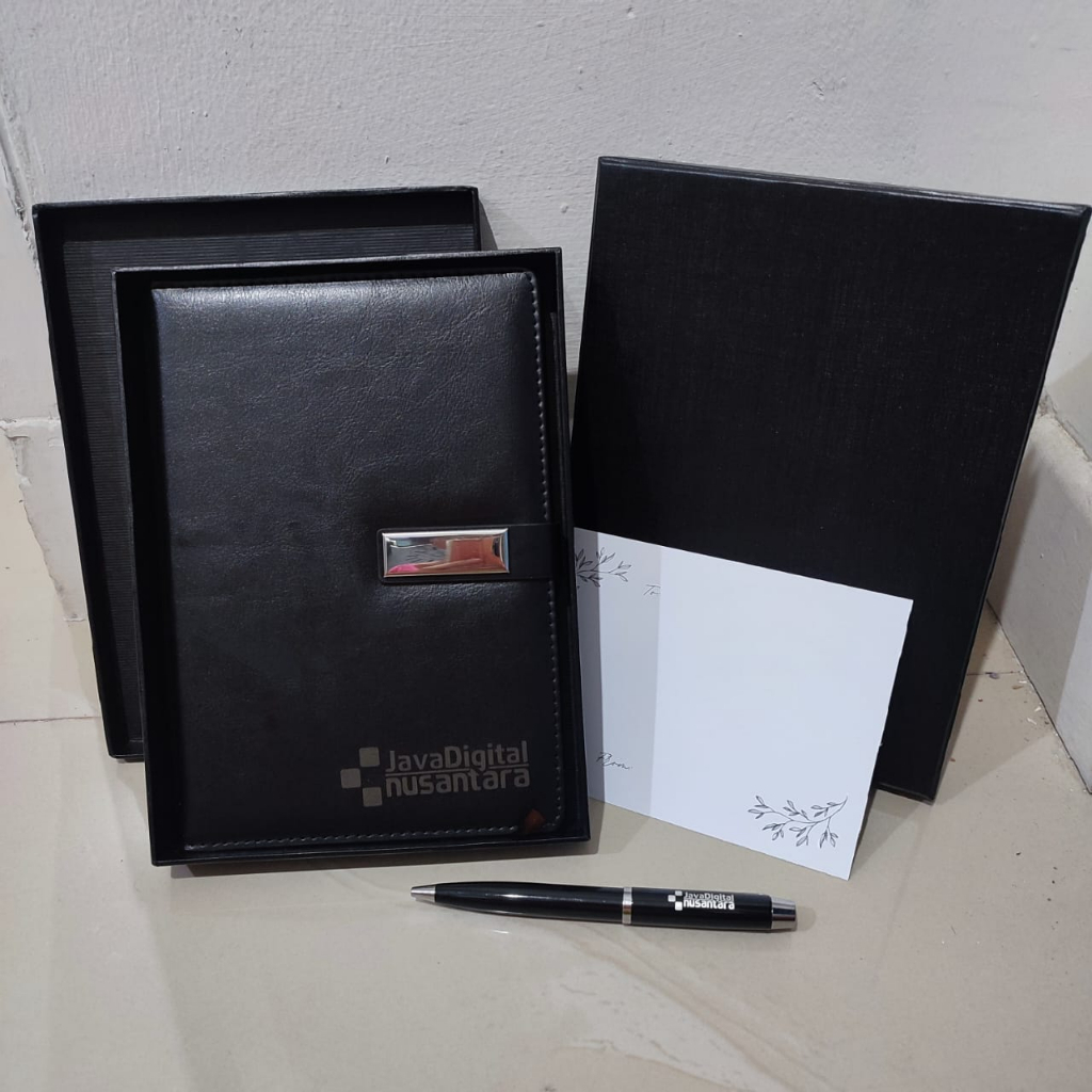 

Paket Set Hampers Notebook Agenda Custom/ Gift Set Corporate Notebook dan Pena Custom dengan Box Eksklusif