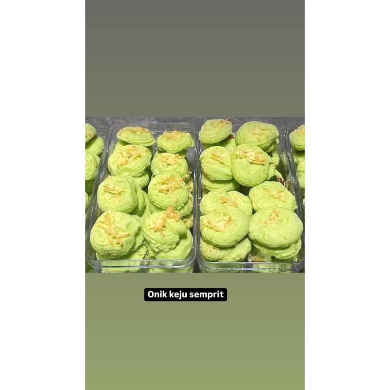 

Onik kue kering semprit keju